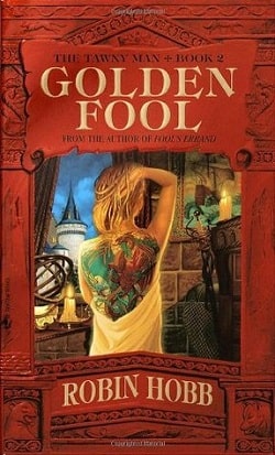 Golden Fool (Tawny Man 2)